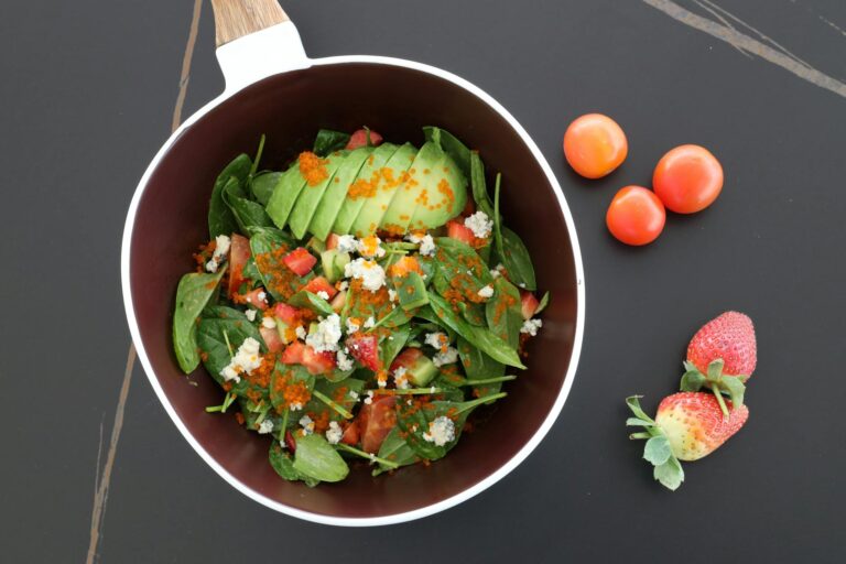 The Ultimate Easy Tomato Avocado Salad: Fresh, Flavorful, and Fast!