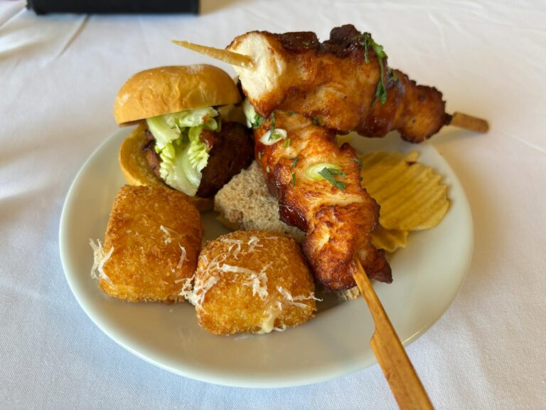 Savor the Zing: Ultimate Spicy Blackened Chicken Sliders for Your Next Gathering